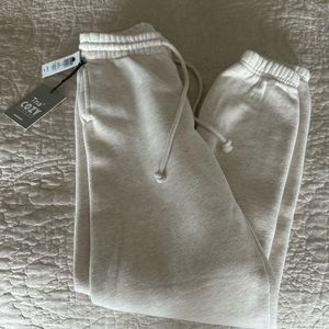 Aritzia TNA Cozy Perfect Sweatpants - Size 2XS in light oatmeal